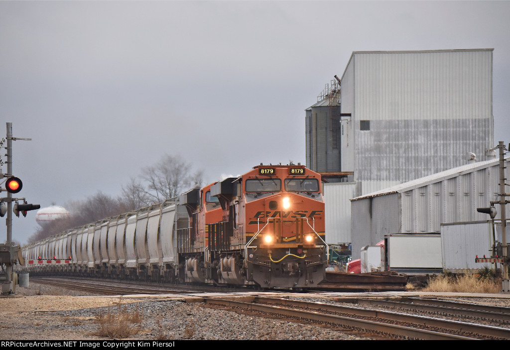 BNSF 8179